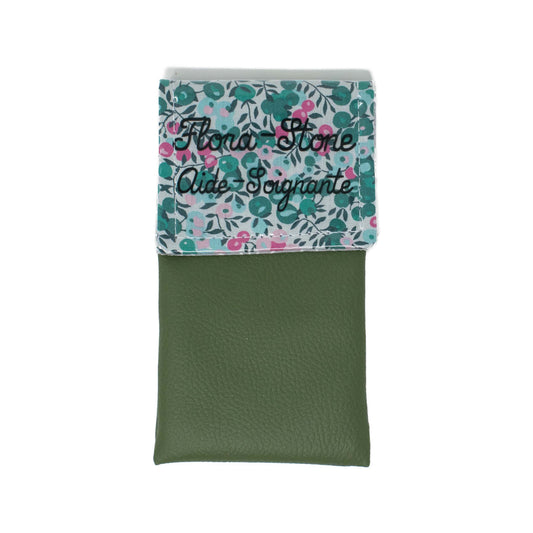 Flora-Stone - Aide-Soignante